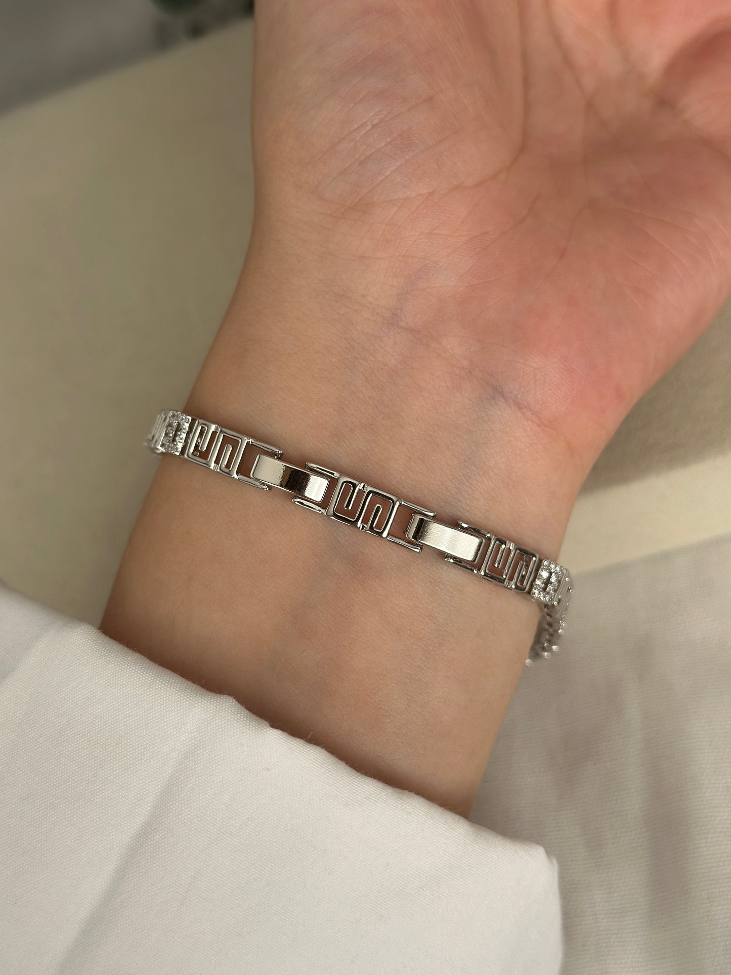 Taşlı Silver Labirent Bileklik