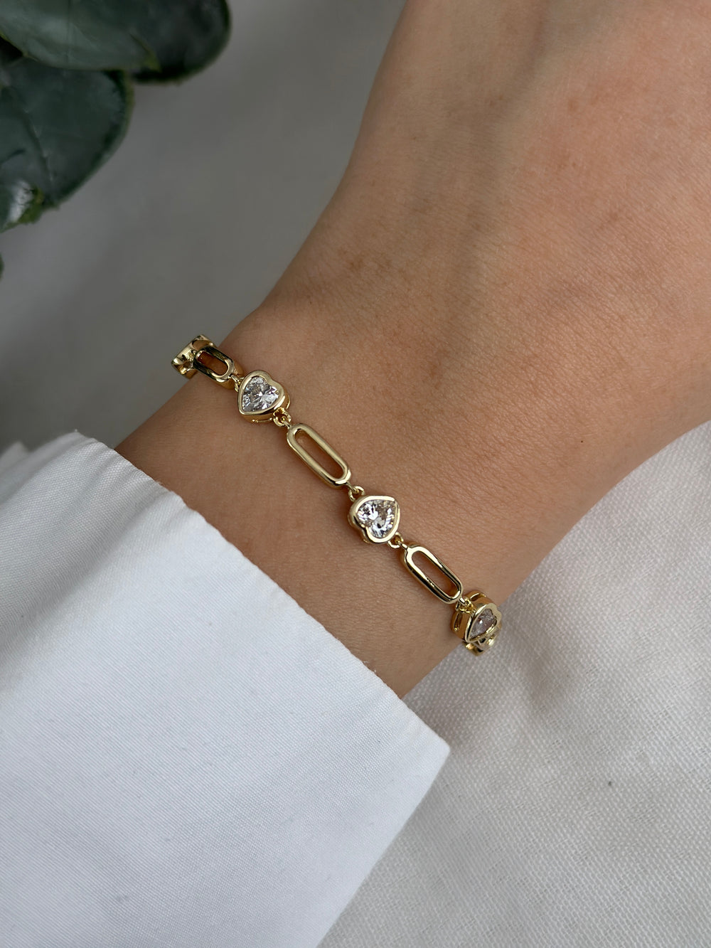 Kalp Aralıklı Bileklik