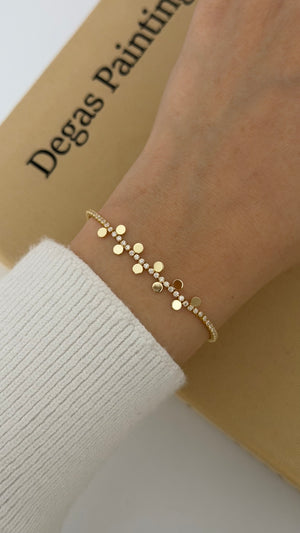 İnce Su Yolu Üstünde Yuvarlak Ezme Bileklik