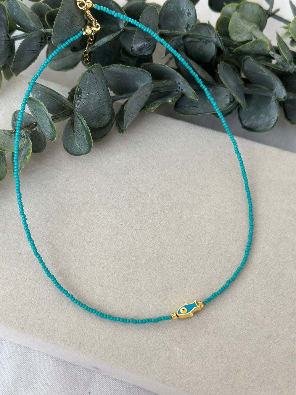 Balık Figürlü Turkuaz Boncuk Kolye