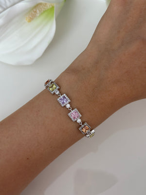 Renkli Kare Taşlı Bileklik