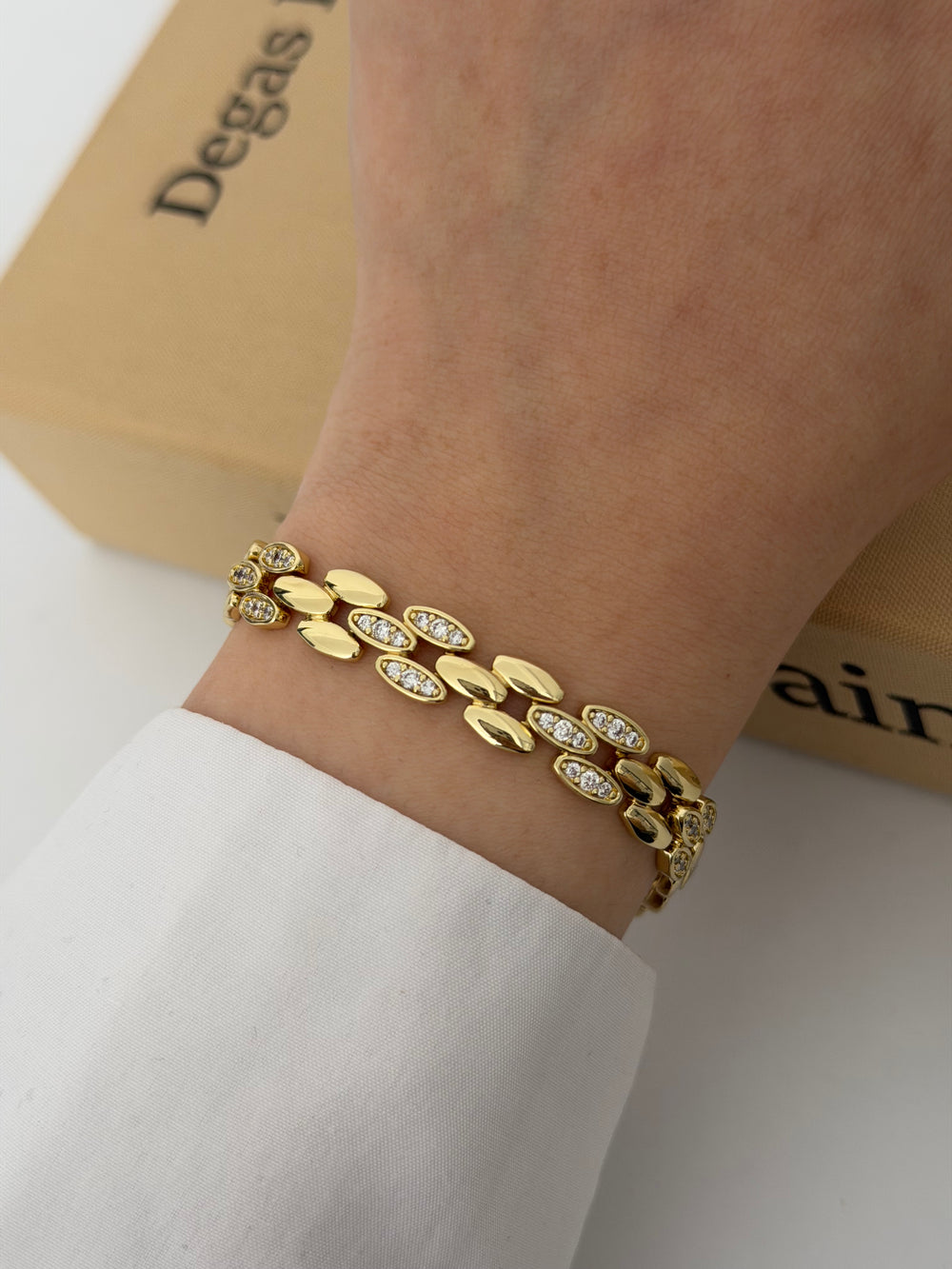 Gold Taşlı Dama Bileklik