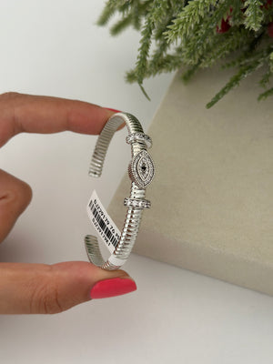 Tasarım Göz Detay Kelepçe