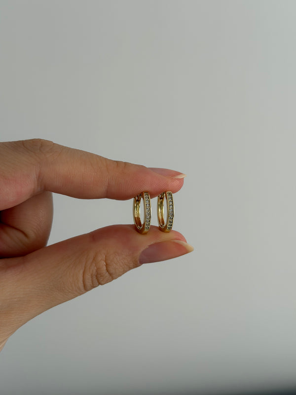 Mini Taşlı Halka Küpe