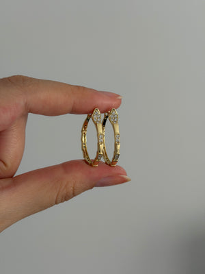 Klipsli Taşlı Snake Küpe