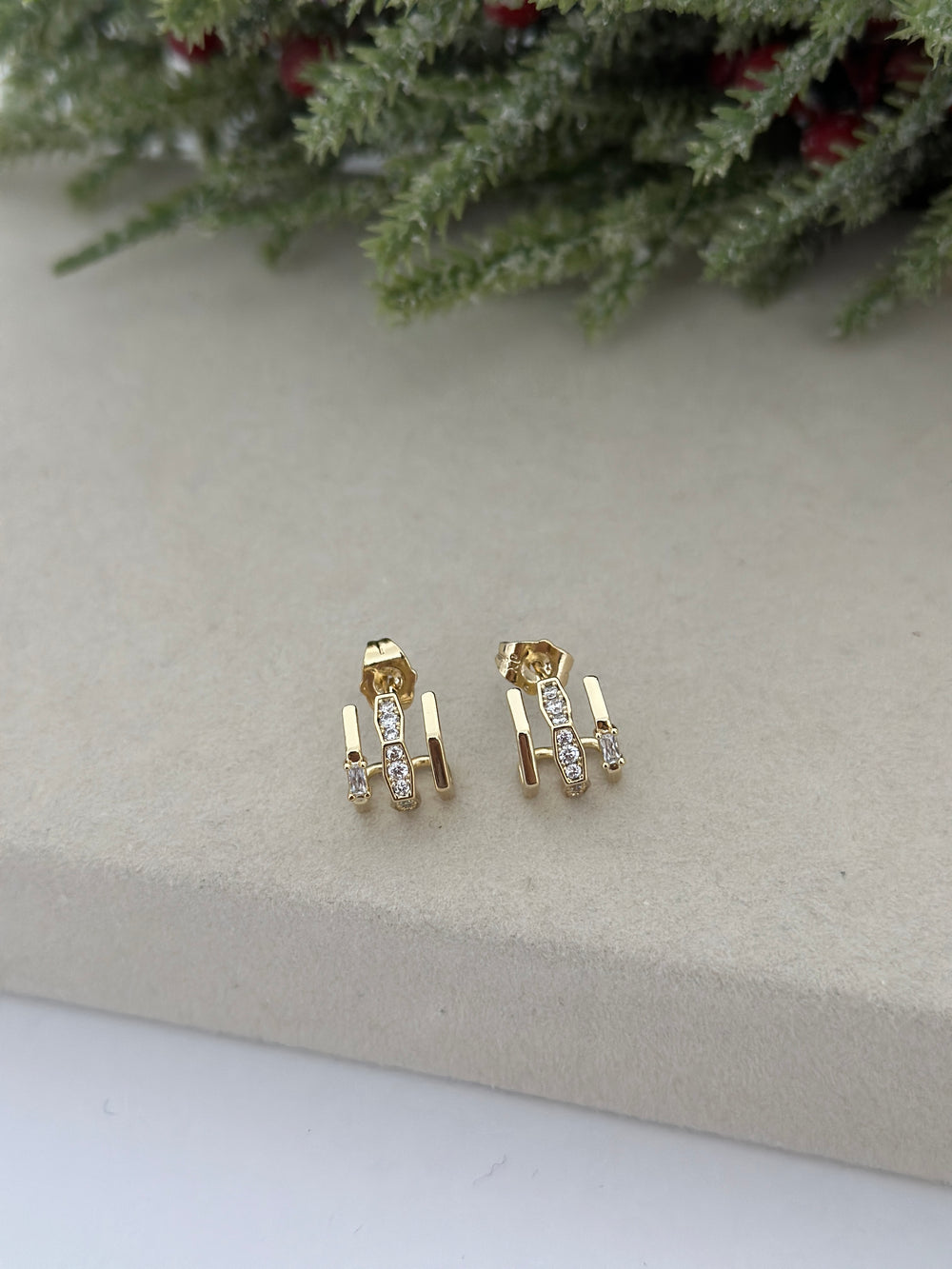 Üçlü Görünüm Miya Küpe