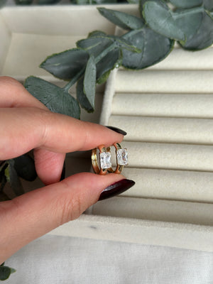 Önü Baget Taş Küpe