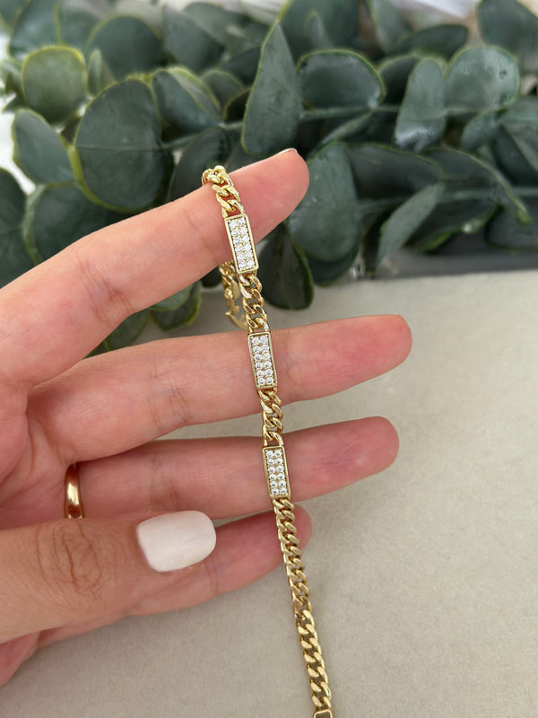 Gurmet Üstü Taşlı Plaka Bileklik