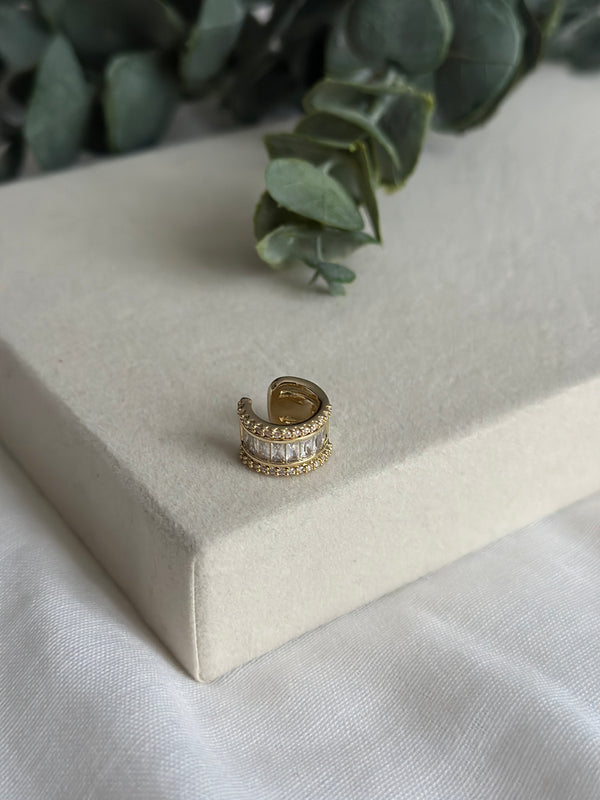 Gold Baget Kıkırdak Küpe