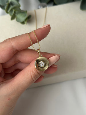 Yuvarlak Plaka Kolye