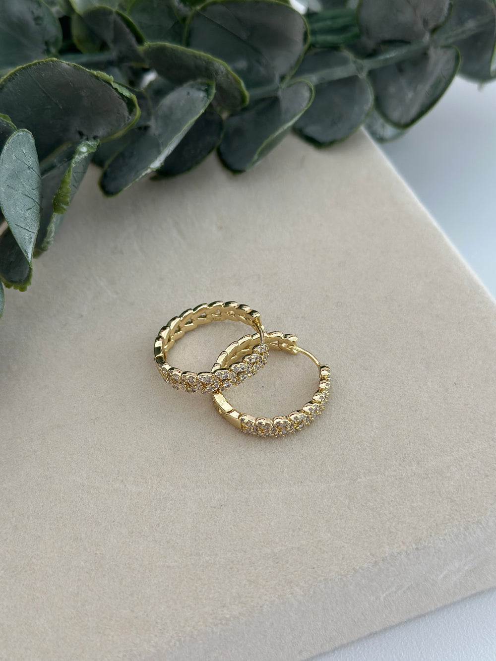 Taşlı Arpa Sıralı Küpe