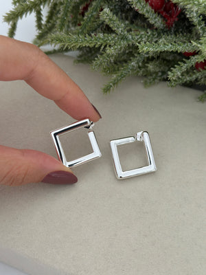 Kare Detay Silver Küpe