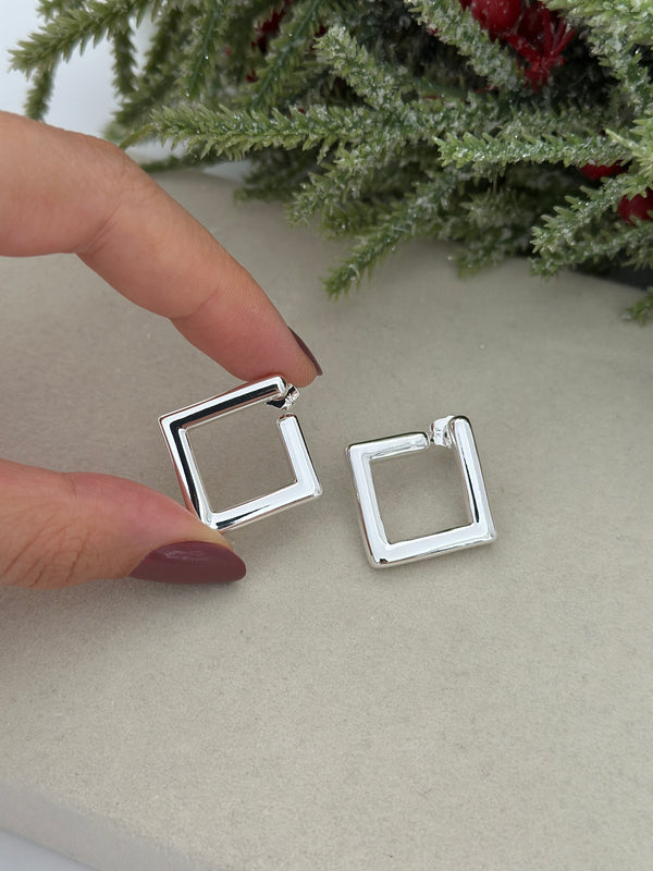 Kare Detay Silver Küpe