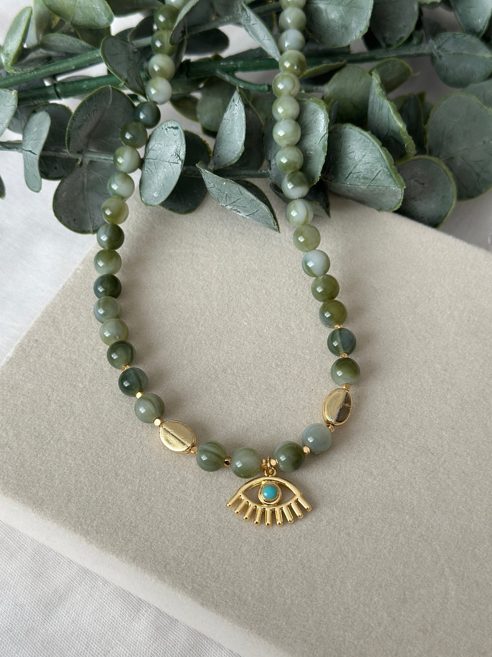 Yeşil Boncuk Ucu Göz Detay Kolye