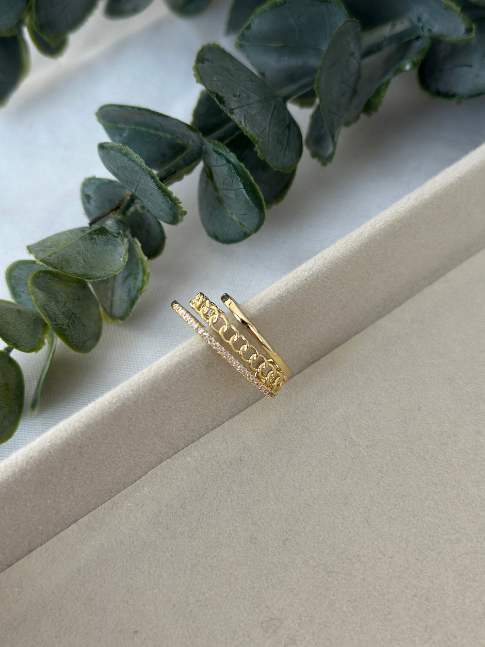 Üçlü Görünüm Kıkırdak Küpe