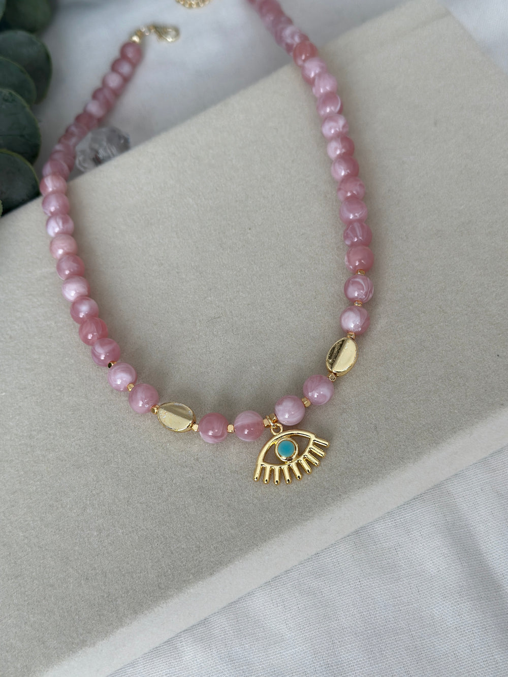 Pembe Boncuk Ucu Göz Detay Kolye