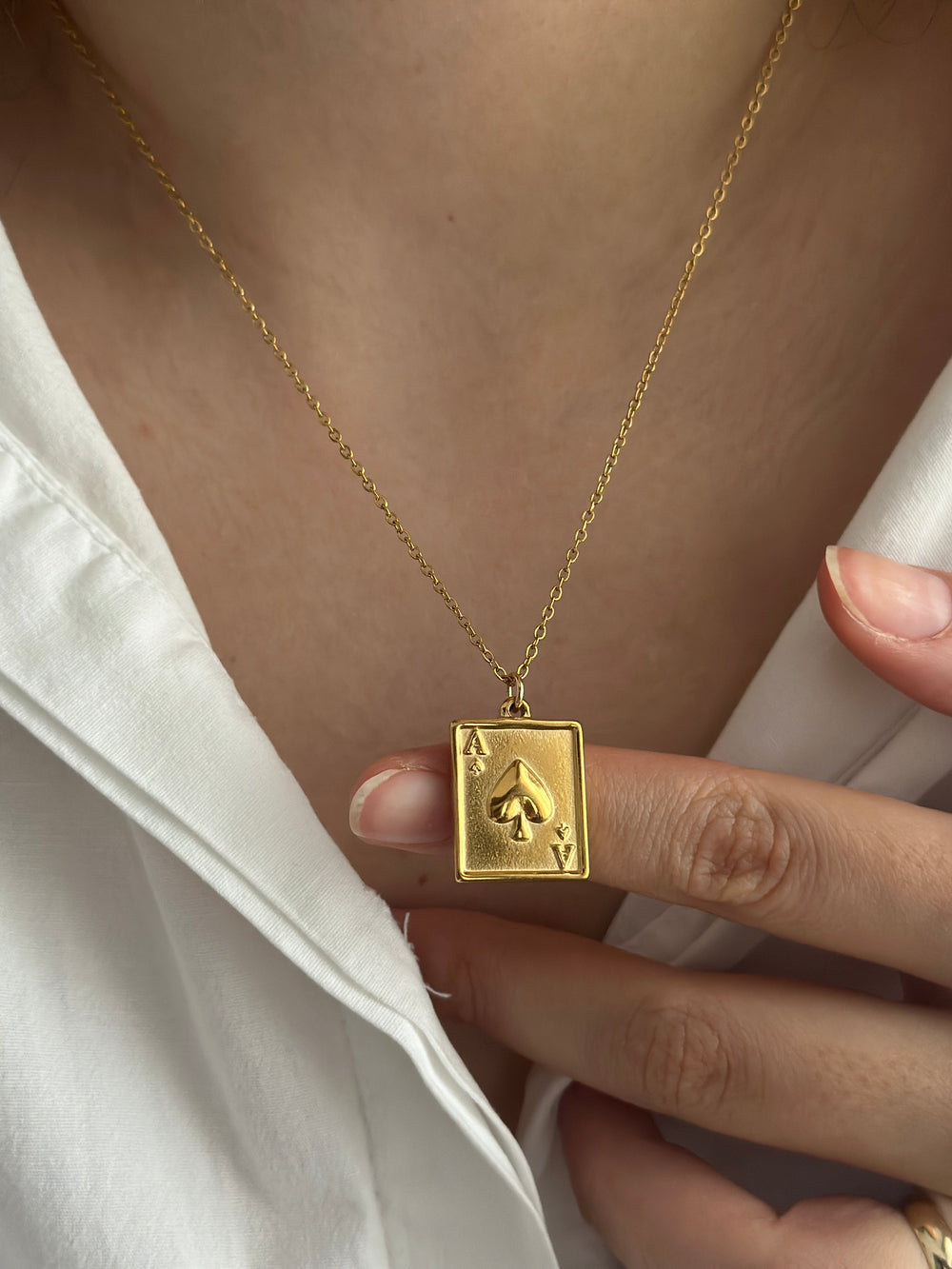 Çelik Kart Sembol Kolye