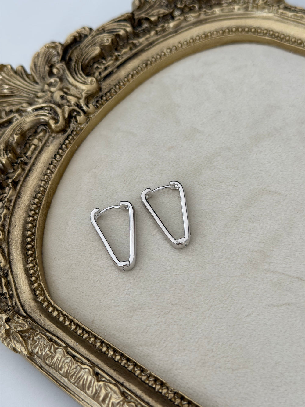 Silver Üçgen Küpe