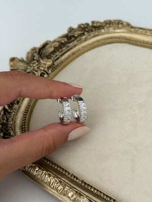 Yarım Taşlı Silver Küpe